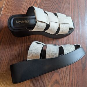 Seychelles Cream Woven Platform Slide Sandals Black Sole Sz 7 Spring Summer NEW